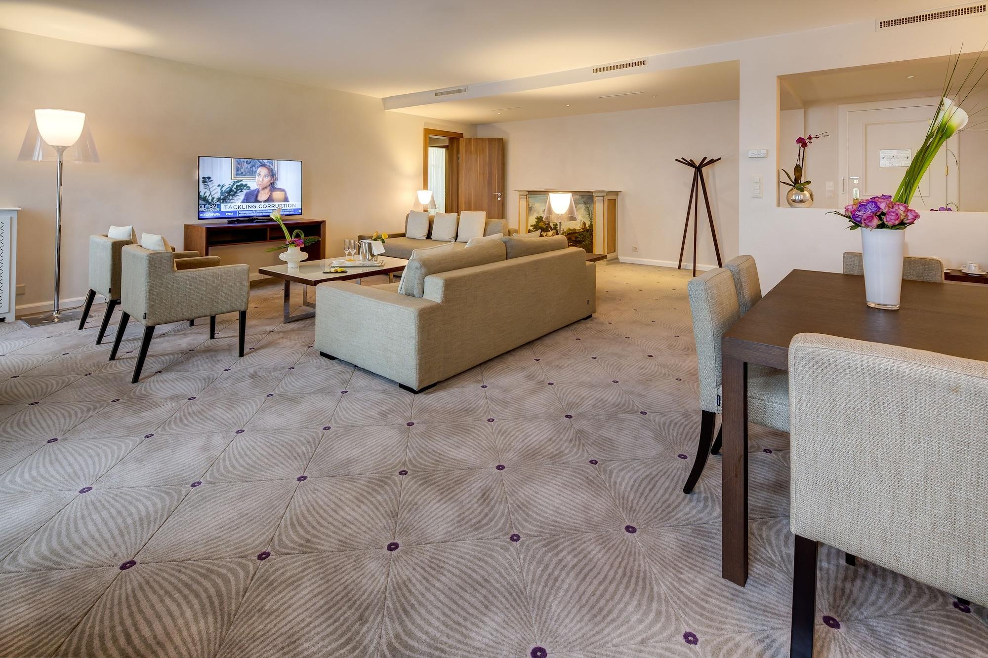 Lausanne Palace Ngoại thất bức ảnh Suite