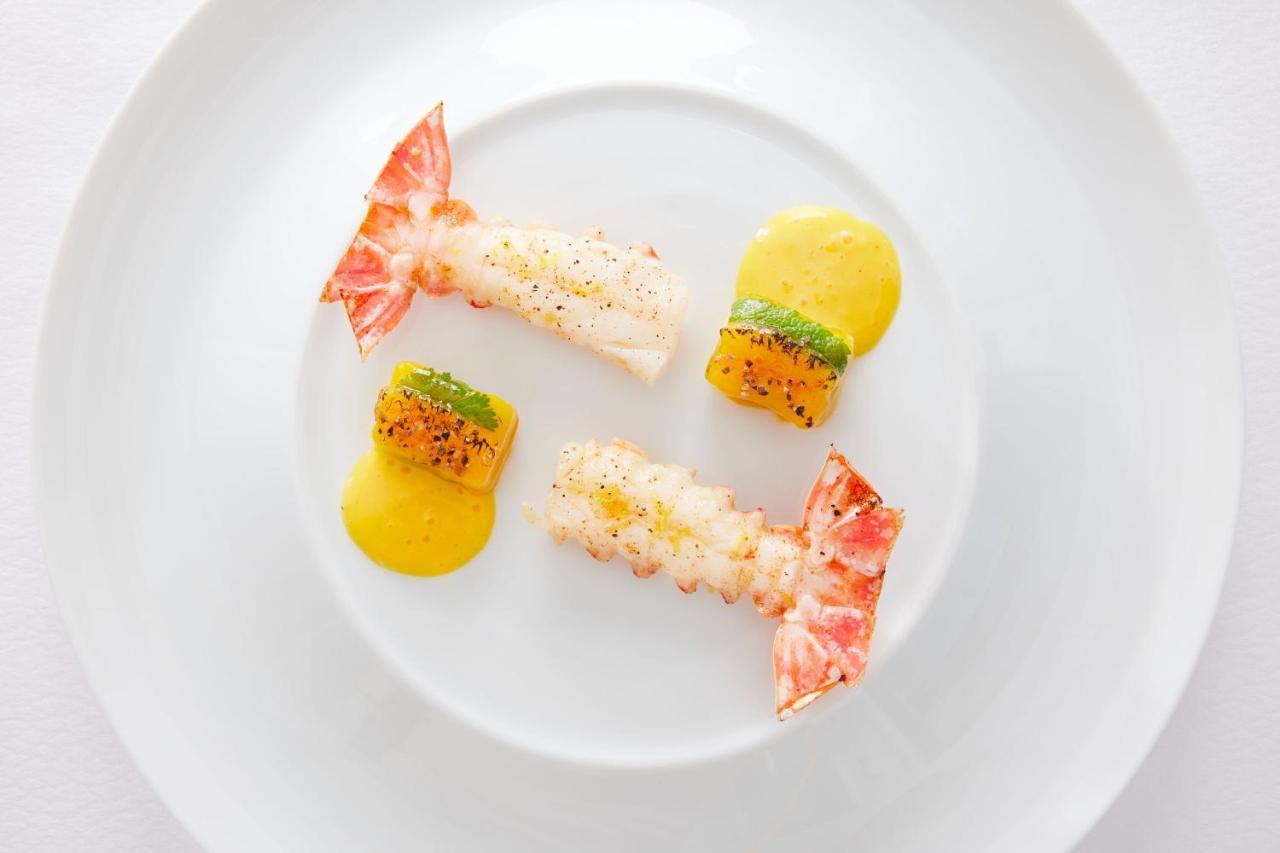 Lausanne Palace Ngoại thất bức ảnh A prawn dish at the restaurant