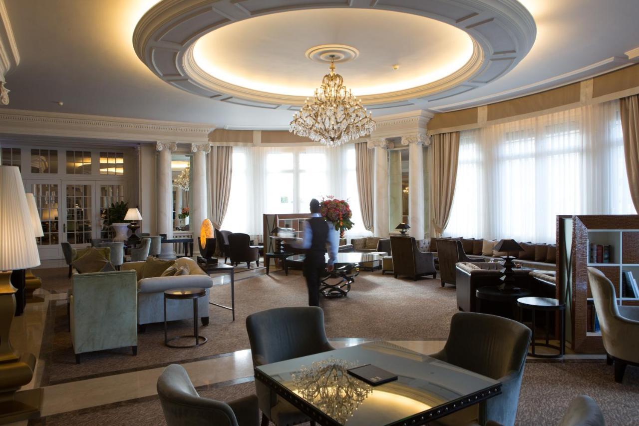Lausanne Palace Ngoại thất bức ảnh The lobby of the hotel