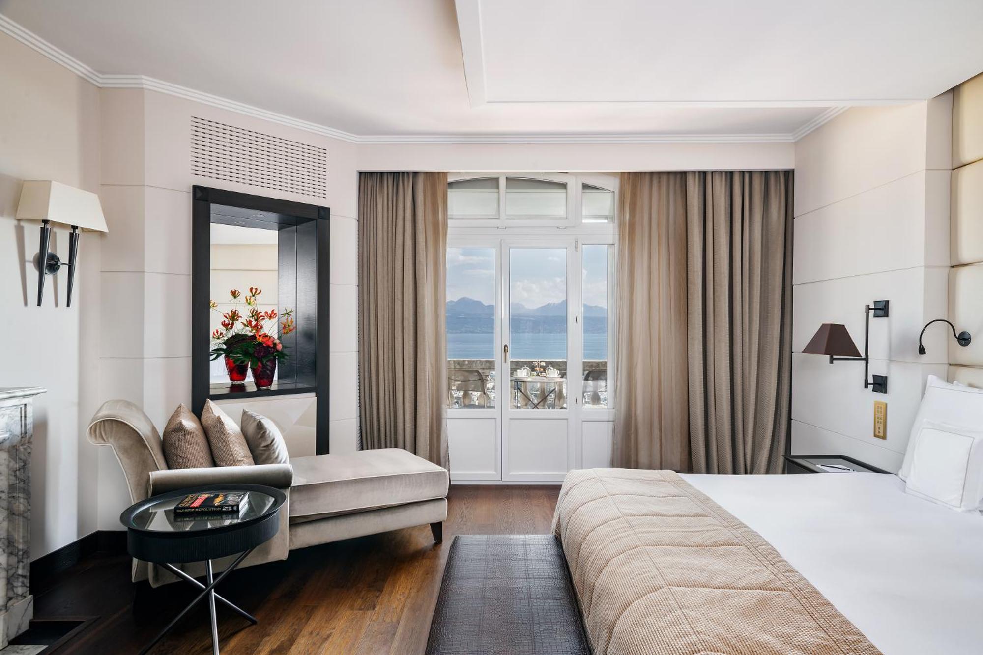 Lausanne Palace Ngoại thất bức ảnh A room at the hotel