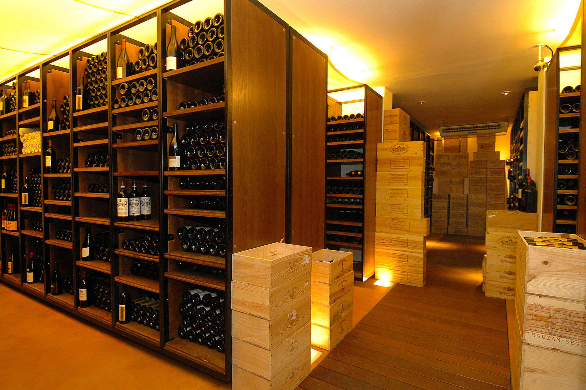 Lausanne Palace Nhà hàng bức ảnh Wine cellar